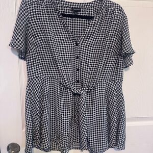 Torrid Black and White Houndstooth Blouse